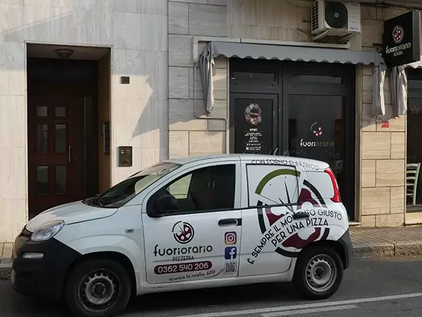 Consegna pizza a casa - Pizzeria Fuori Orario Cesano Maderno (MB)